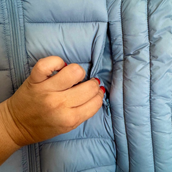 NWT REEL LEGENDS PUFFER VEST. FLATTERING LIGHTWEIGHT WARM FABRIC. - Picture 5 of 10